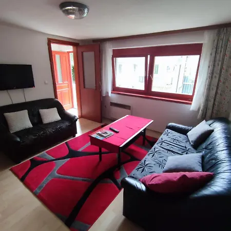 Apartment Near Center *