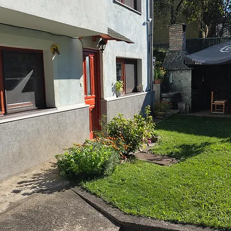 דירה Near Center *